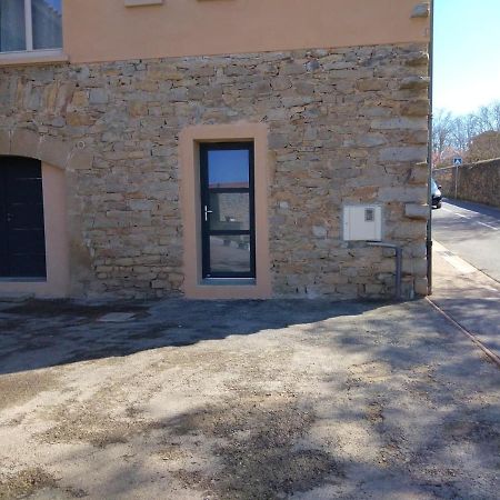 Studio Le Menascle Saint-Georges-de-Luzençon Exterior foto
